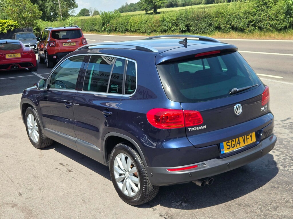 Volkswagen Tiguan Suv Black #12