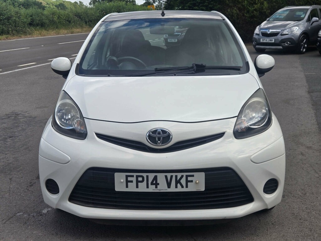 Toyota Aygo 1L X-cite Orange #9