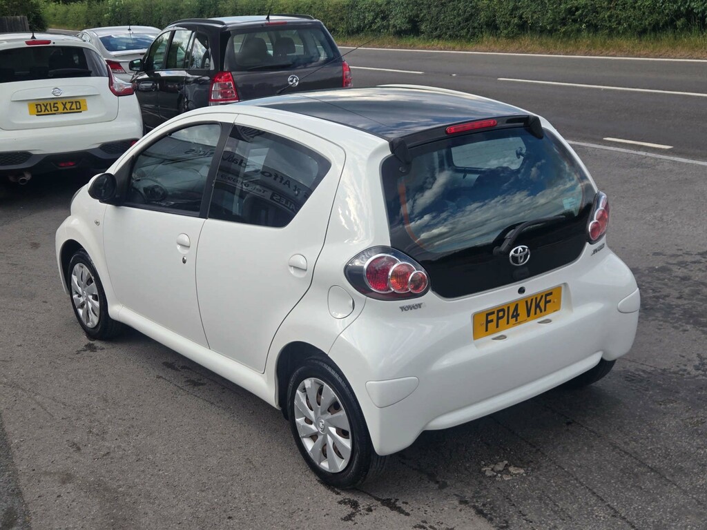 Toyota Aygo 1L X-cite Orange #13