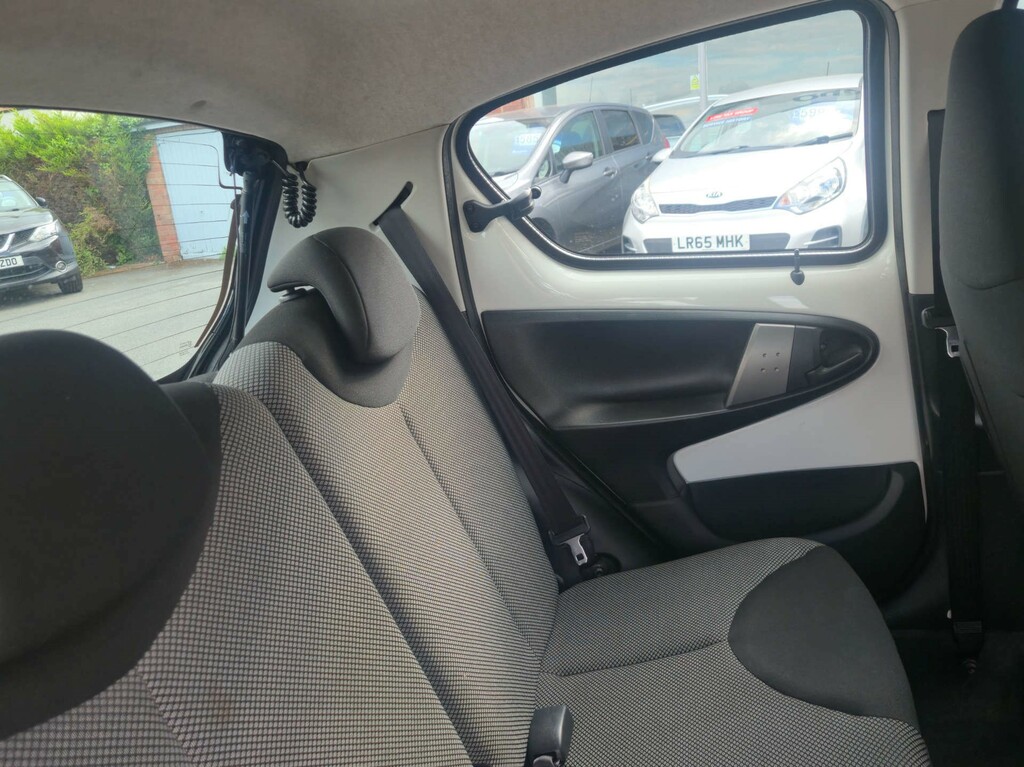 Toyota Aygo 1L X-cite Orange #23