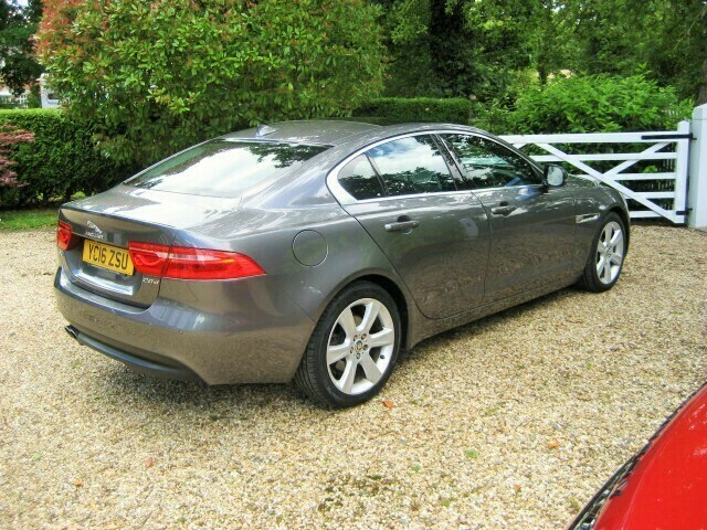 Jaguar XE 2L Portfolio Brown #32