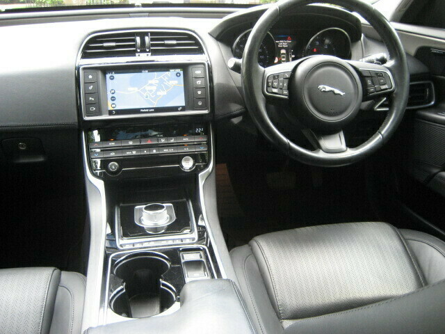 Jaguar XE 2L Portfolio Brown #15