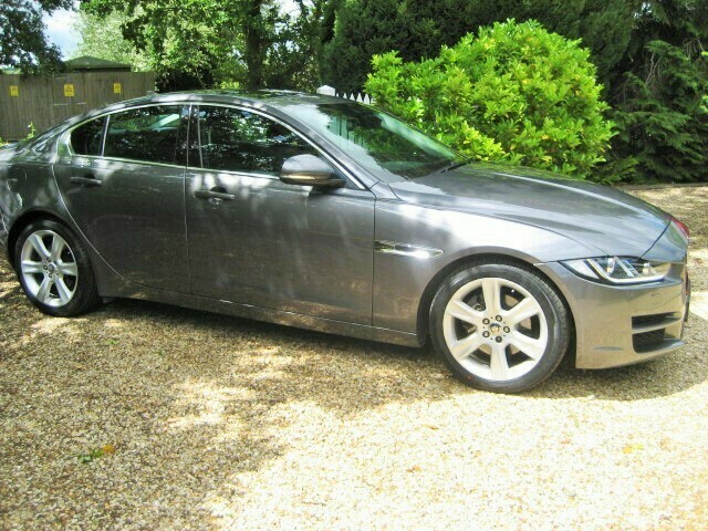 Jaguar XE 2.0D Portfolio Grey #4