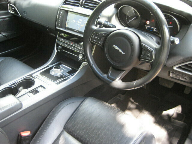 Jaguar XE 2L Portfolio Brown #21