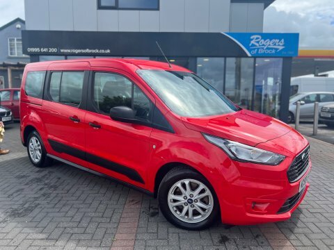 Ford Grand Tourneo Connect Zetec 1.5 Tdci Red