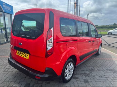 Ford Grand Tourneo Connect Zetec 1.5 Tdci Red #6