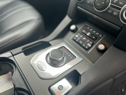 Land Rover Discovery Se Tech Sdv6 Black #8