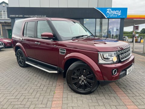 Land Rover Discovery Sdv6 Se Red