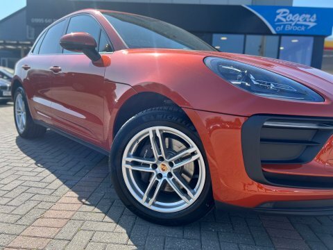 Porsche Macan Pdk ND72OMV Orange #3