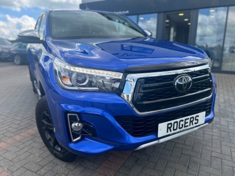 Toyota HILUX Invincible X Limited Blue #3