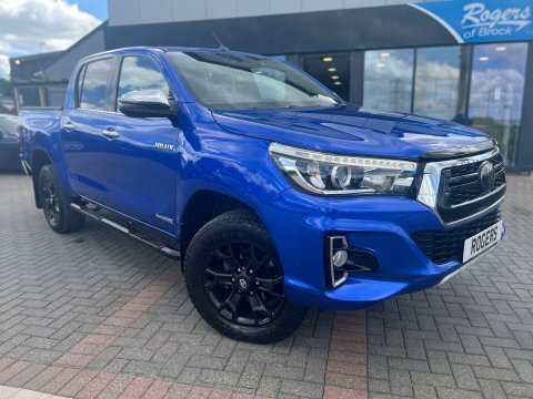 Toyota HILUX Invincible X Limited Blue #2