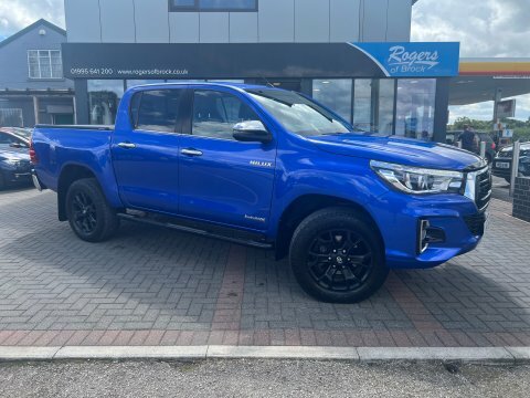 Toyota HILUX Invincible X Limited Blue