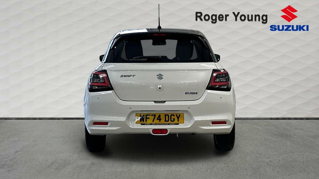 Suzuki Swift 1.2 Mhev Ultra White #6