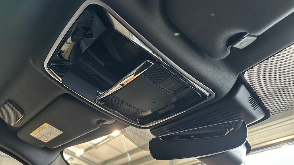 Land Rover Range Rover Velar Edition Black #23