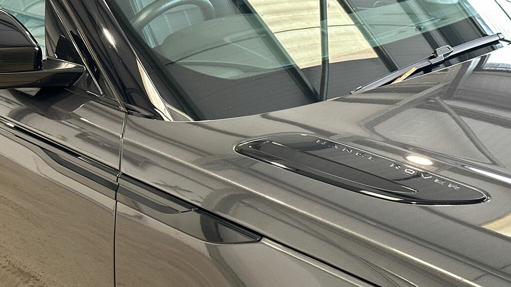 Land Rover Range Rover Velar Edition Black #20