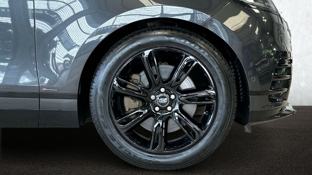 Land Rover Range Rover Velar Edition Black #8