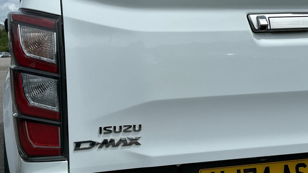 Isuzu D-Max 1.9 Td Dl40 Pickup Double Cab 4W Silver #19