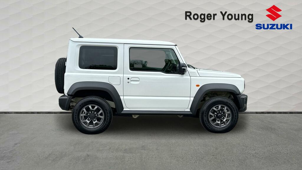 Suzuki Jimny Sierra White #5