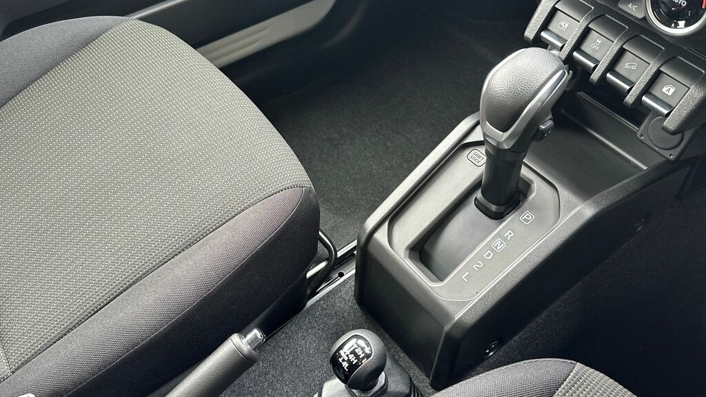 Suzuki Jimny 1.5L Null Black #13