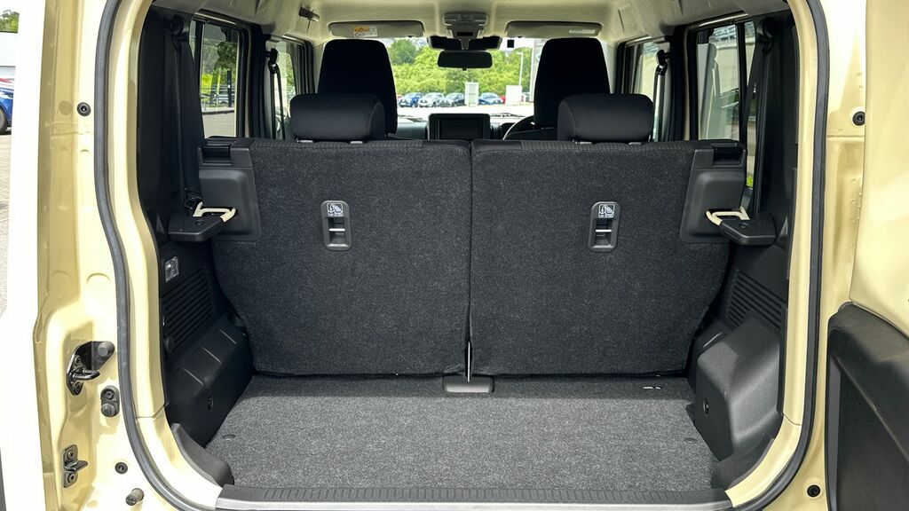 Suzuki Jimny Estate Black #7