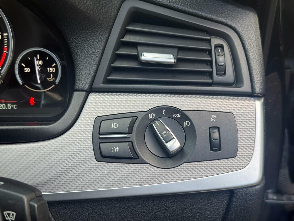 BMW 5 Series 520D Se Silver #26