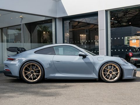 Porsche 911 Gt3 992 #3