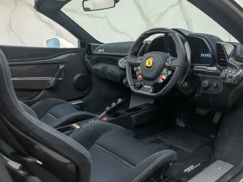 Ferrari 458 Speciale Aperta White #16