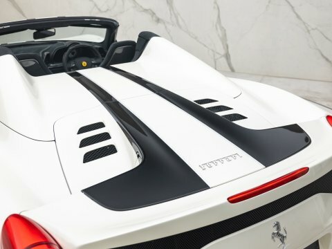 Ferrari 458 Speciale Aperta White #51