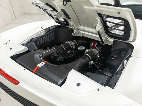 Ferrari 458 Speciale Aperta White #57