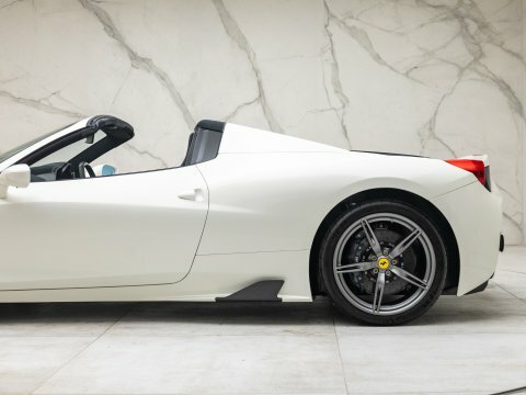 Ferrari 458 Speciale Aperta White #55