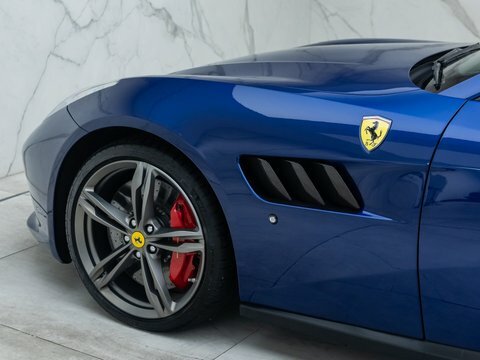 Ferrari Gtc4 Lusso Coupe  #31