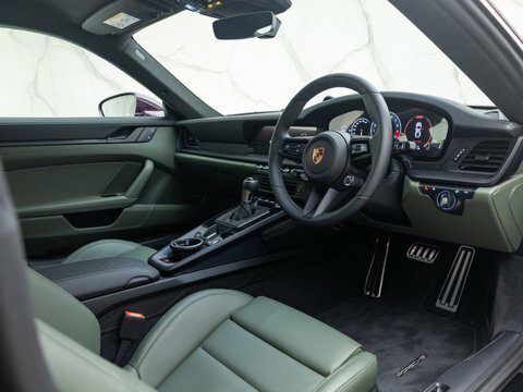 Porsche 911 Carrera Gts 2026 2026 Black #10