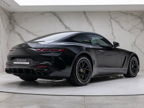 Mercedes-Benz Amg GT 63 Premium  #3