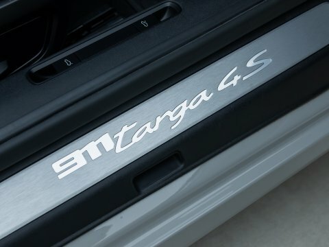 Porsche 911 Carrera 4S 2021 Blue #25