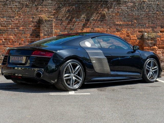 Audi R8 5.2 Fsi V10 Coupe S Tronic Quattro Euro Black #3