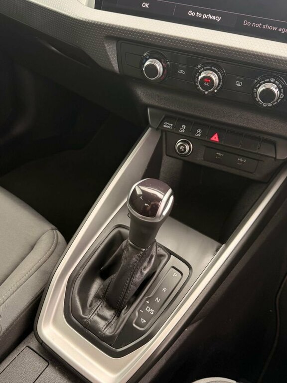 Audi A1 1L Sport YB23HKM Grey #3