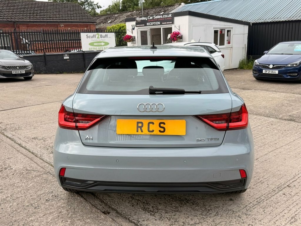 Audi A1 1L Sport YB23HKM Grey #4