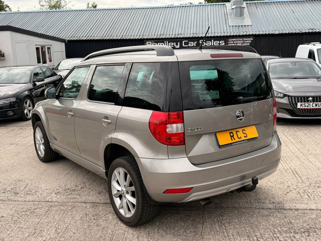 Skoda Yeti 1.2L Se Beige #4