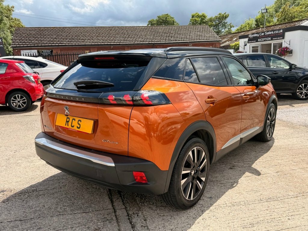 Peugeot e-2008 2008 Gt Line Ev Orange #2