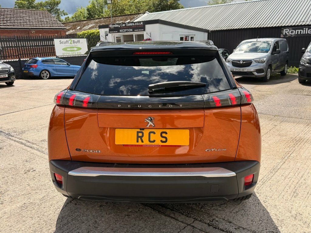 Peugeot e-2008 2008 Gt Line Ev Orange #3