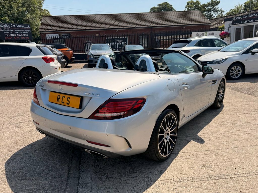 Mercedes-Benz SLC 2L Amg Line Silver #3