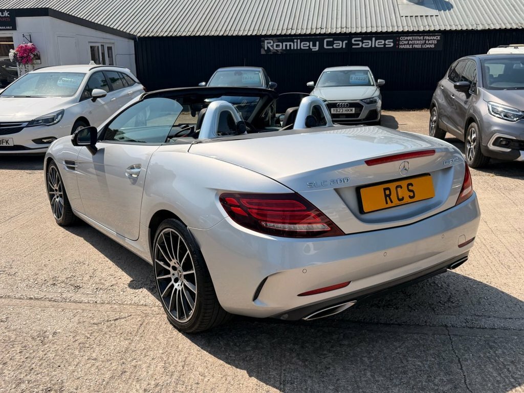 Mercedes-Benz SLC 2L Amg Line Silver #5