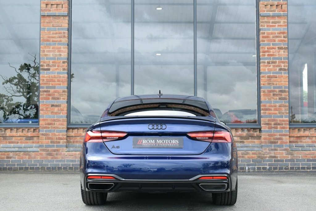 Audi A5 2L Black Edition Blue #5