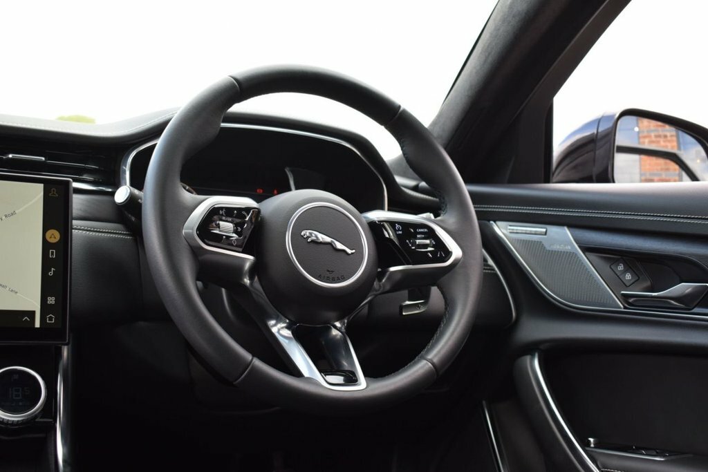Jaguar XF D200 R-dynamic Se Black Grey #27
