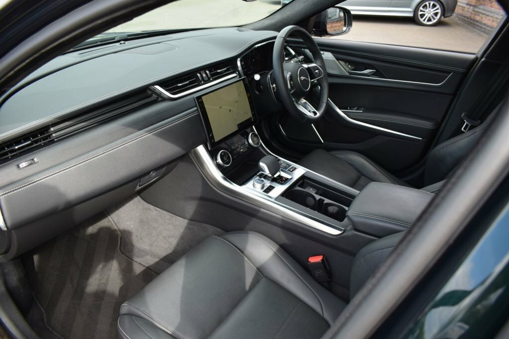 Jaguar XF D200 R-dynamic Se Black Grey #39