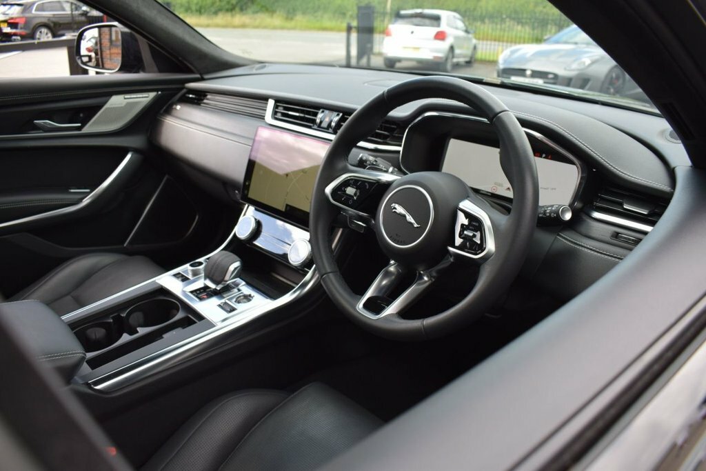 Jaguar XF D200 R-dynamic Se Black Grey #11