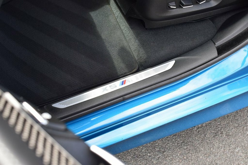 BMW X5 M M Sport Black #31