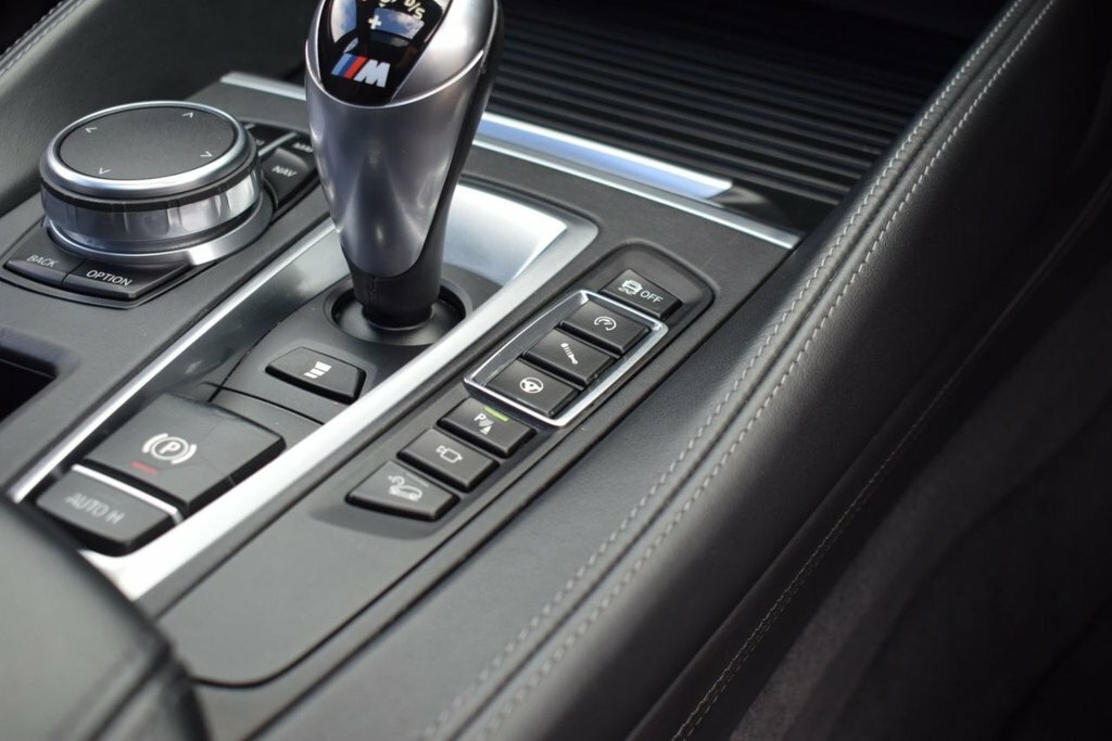 BMW X5 M M Sport Black #21