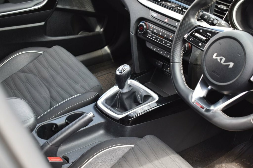Kia Ceed 1.5 T-gdi 158 Bhp 3 Vq Silver #7
