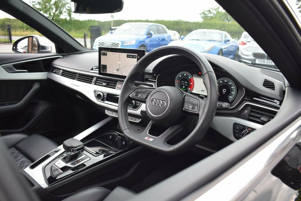 Audi S4 3L Black Edition Red #11